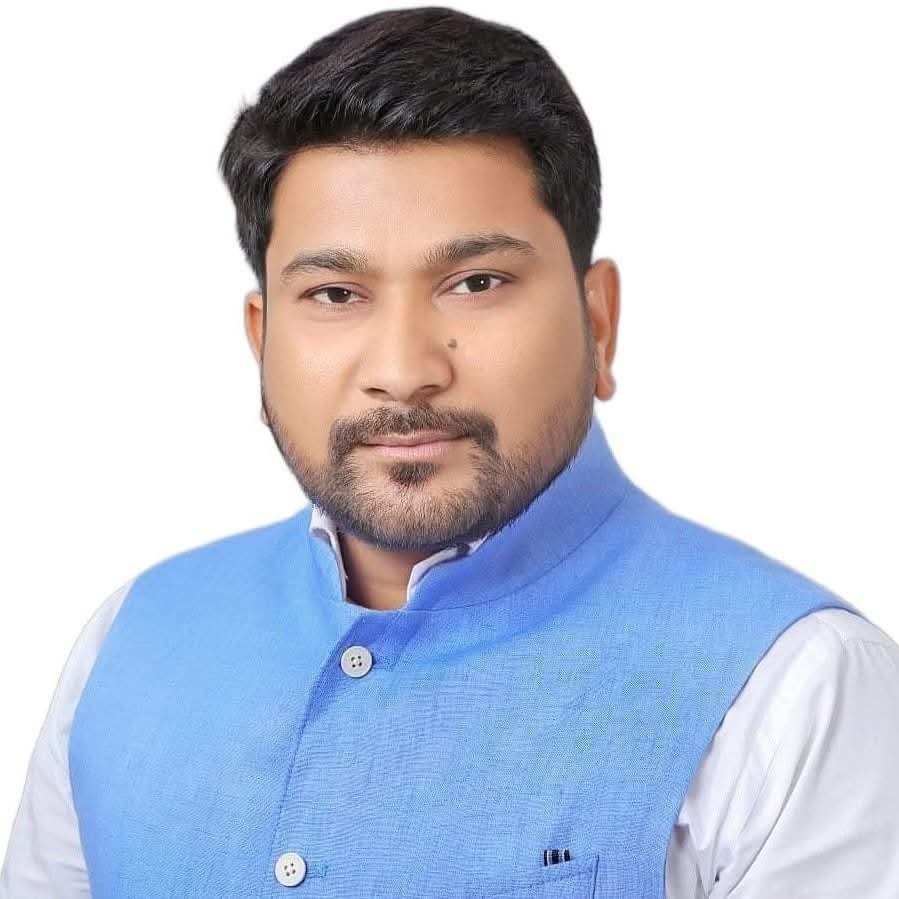 WhatsApp Image 2025-12-03 at 10.40.06 AM (1)